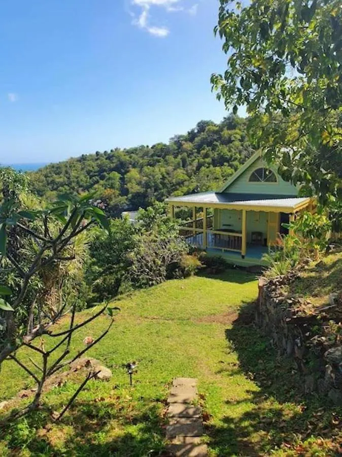 Traditional West Indian Cottage On Good Moon Farm Road Town  Tatil Evi
