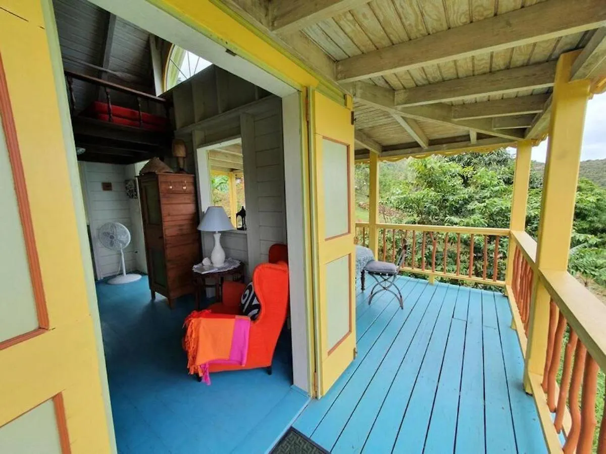 Traditional West Indian Cottage On Good Moon Farm Road Town  Tatil Evi